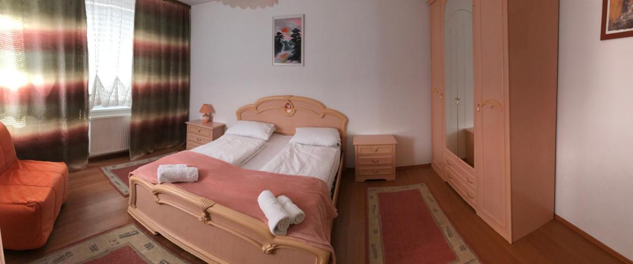 Lotusz Apartments In Nyiregyhaza Luaran gambar