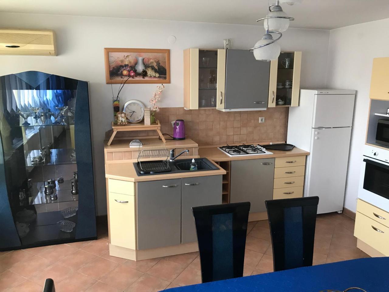 Lotusz Apartments In Nyiregyhaza Luaran gambar